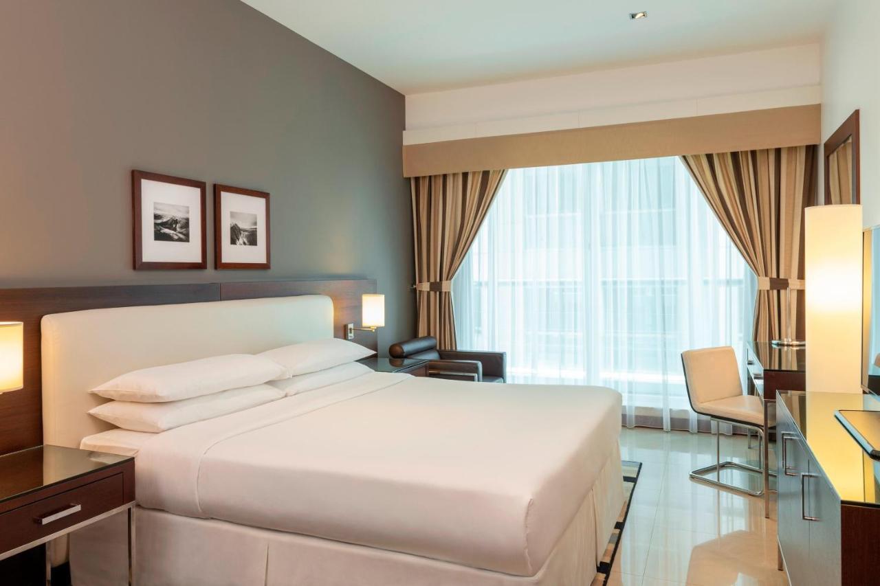 Sheikh Zayed Road Hotel. The point Дубай Hotel. Sheraton Grand Hotel Dubai Sheikh Zayed Road, Dubai. Four points by Sheraton Sheikh Zayed Road 4 Stars (Dubai,Dubai).